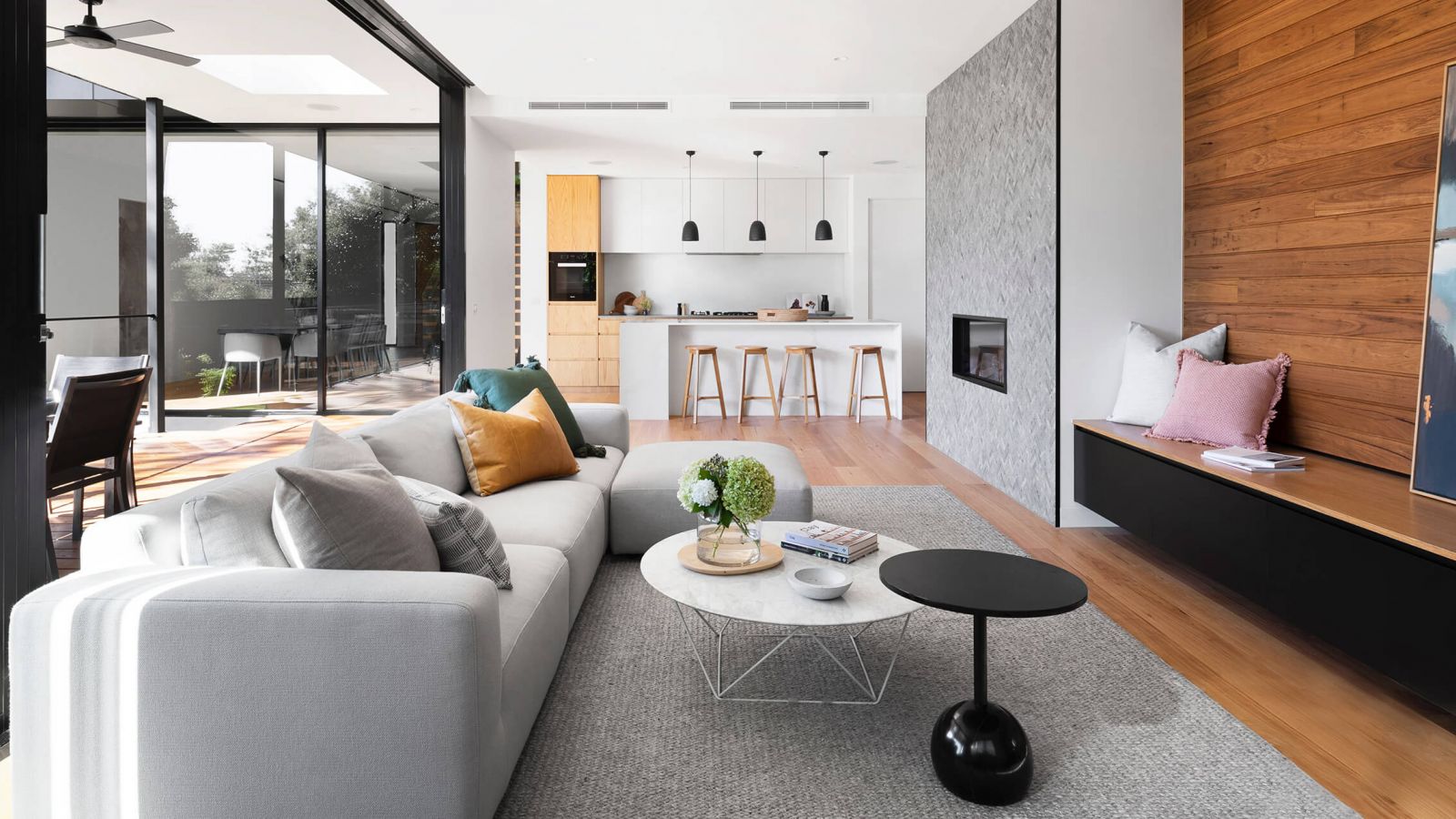 kitchen, open kitchen, show kitchen